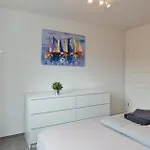 Unter Den Kiefern 109 Og Röbel