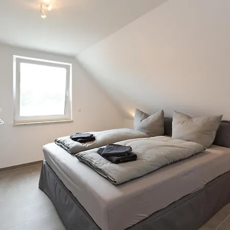Unter Den Kiefern 109 Og * Röbel