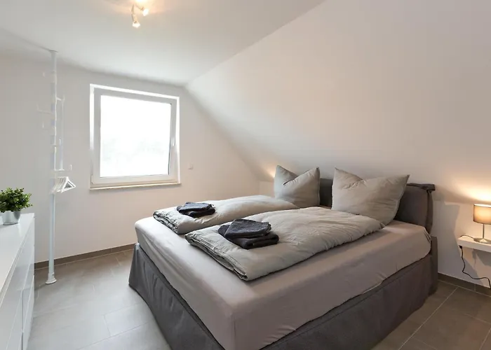 Unter Den Kiefern 109 Og * Röbel