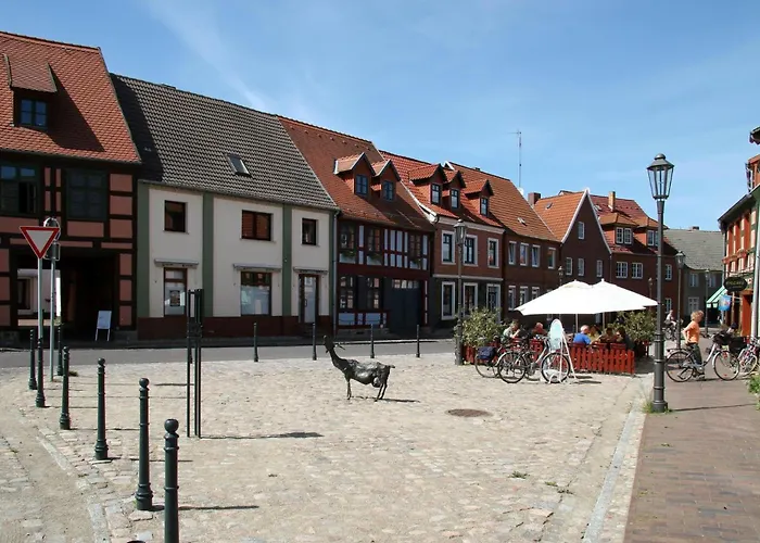 Unter Den Kiefern 109 Og * Röbel